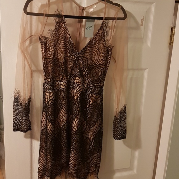Luxxel Lace Dress - Medium - Picture 3 of 3